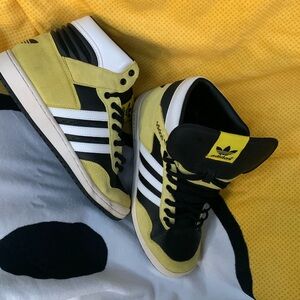 Men Atletic vantage shoes used